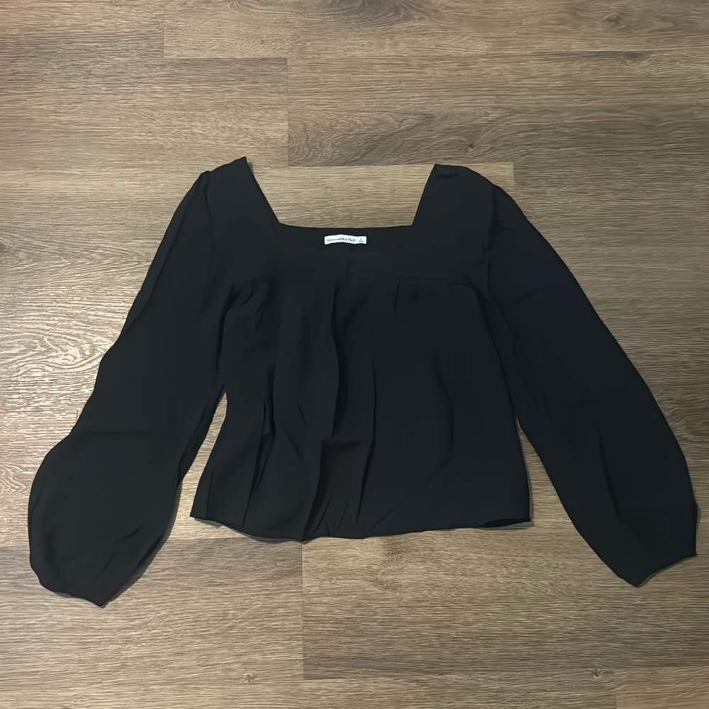 Abercrombie and Fitch black long sleeve flowy shirt